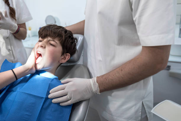 Best Emergency Dental Services for Seniors in Hebbronville, TX